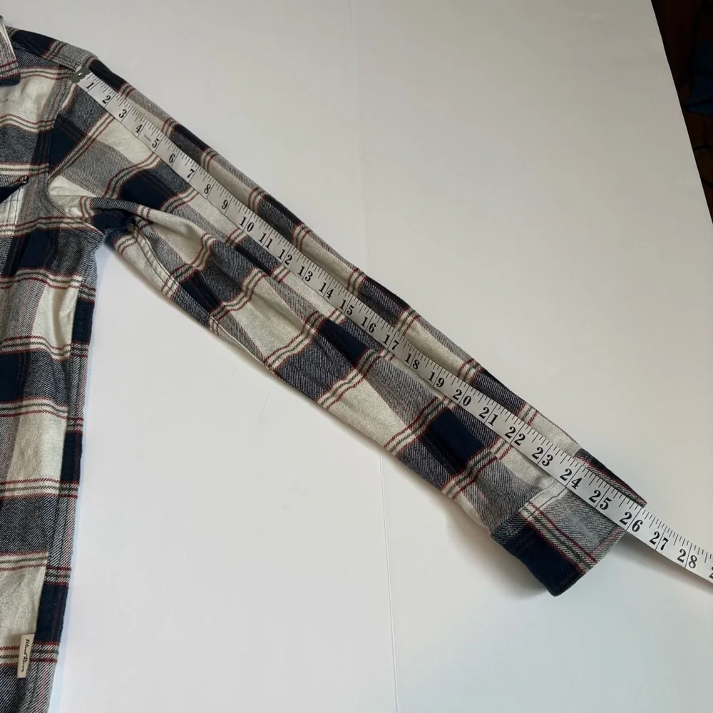 WindRiver, Plaid Button up Shirt in Navy, White & Red, Men’s Sz Large. - Picture 7 of 8